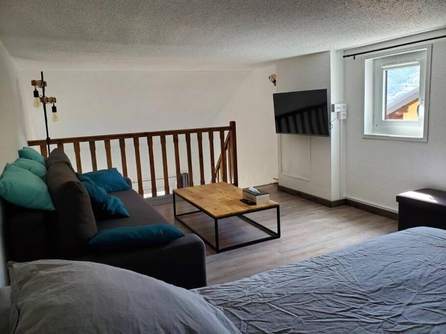Appartement Chaleureux. Barcelonnette Esterno foto